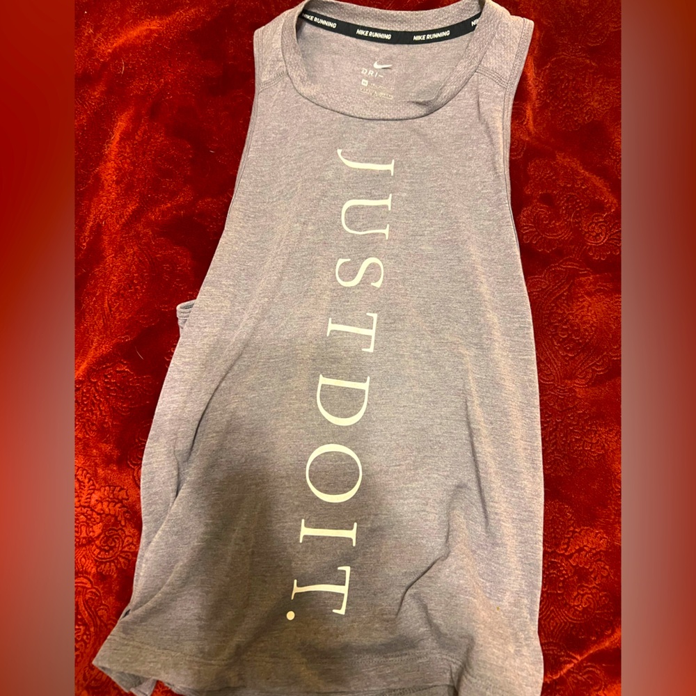 Nike tank